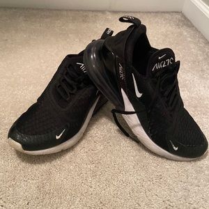 Womens size 9.5 Nike air max 270s